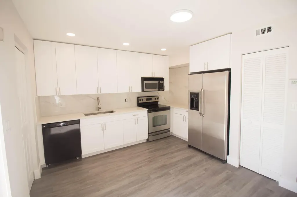 223 SE 11th Avenue Pompano Beach FL 33060