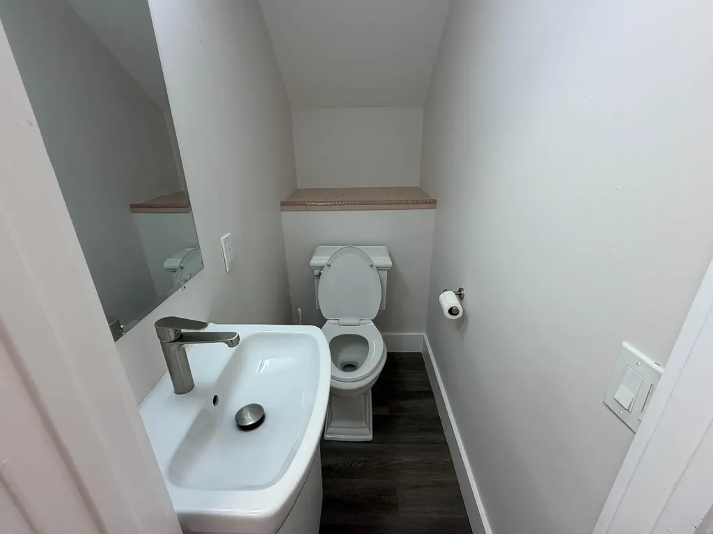 223 SE 11th Avenue Pompano Beach FL 33060