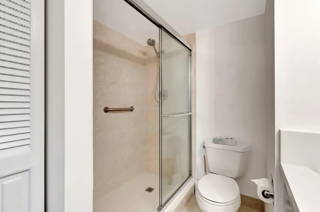4049 Wolverton C Boca Raton FL 33434