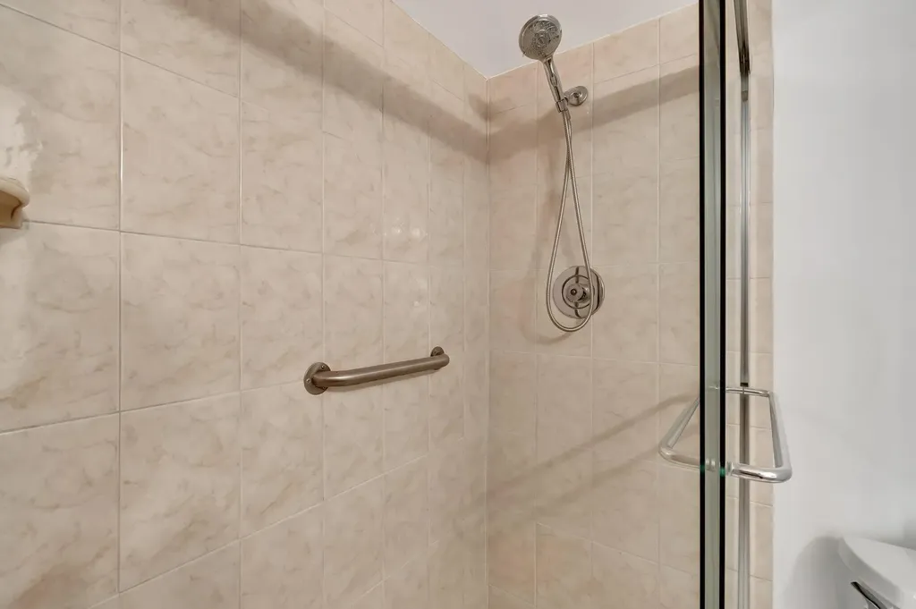 4049 Wolverton C Boca Raton FL 33434