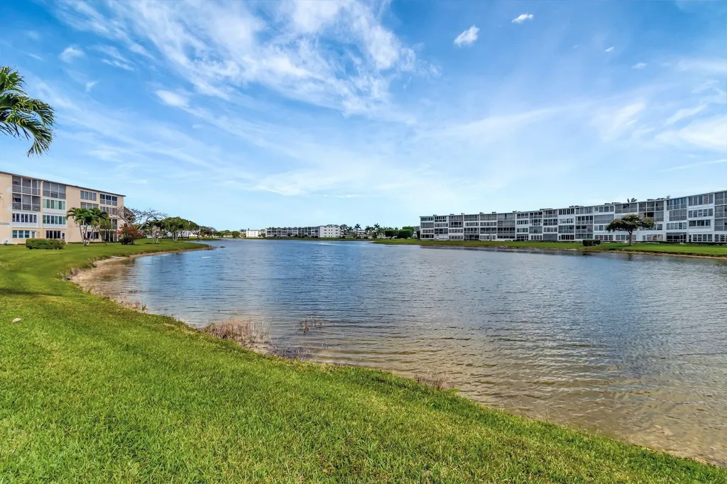 4049 Wolverton C Boca Raton FL 33434