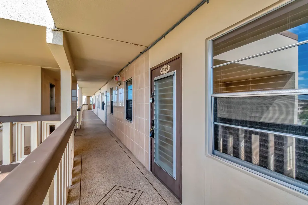 4049 Wolverton C Boca Raton FL 33434