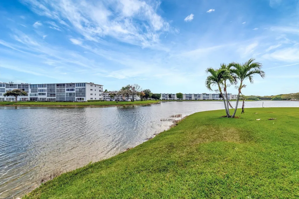 4049 Wolverton C Boca Raton FL 33434