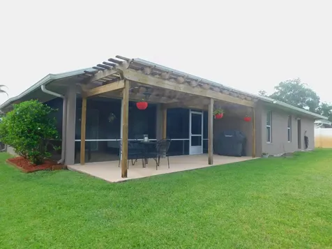 2409 SW Washington Street Port St Lucie FL 34953