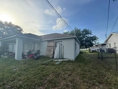 742 NW Bayard Avenue Port St Lucie FL 34983