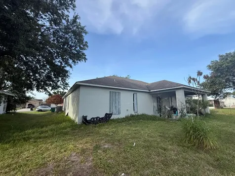 742 NW Bayard Avenue Port St Lucie FL 34983