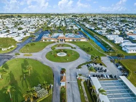 39016 Gayle Bay Boynton Beach FL 33436