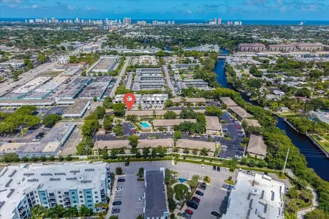2965 NE 8th Terrace Oakland Park FL 33334