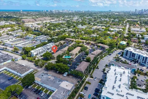 2965 NE 8th Terrace Oakland Park FL 33334