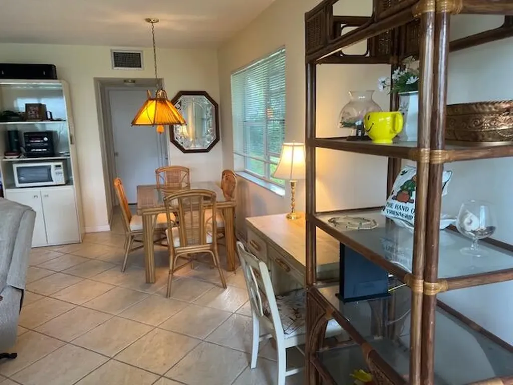 850 E Horizons E Boynton Beach FL 33435