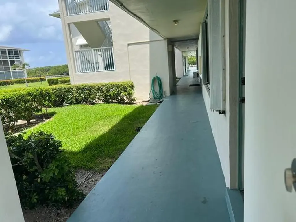 850 E Horizons E Boynton Beach FL 33435