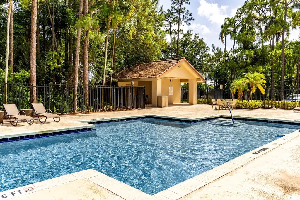 5590 Coach House Circle Boca Raton FL 33486