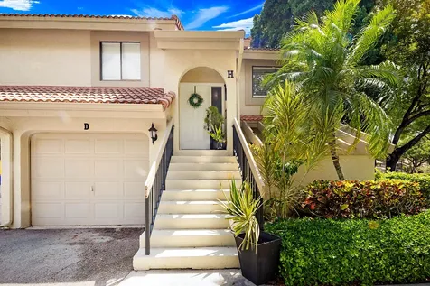 5590 Coach House Circle Boca Raton FL 33486