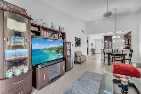 2347 N 37th Avenue Hollywood FL 33021
