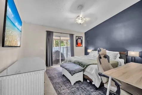 2347 N 37th Avenue Hollywood FL 33021
