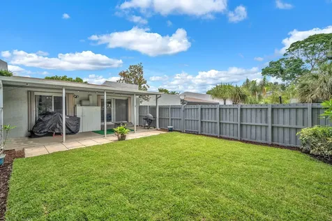 2347 N 37th Avenue Hollywood FL 33021