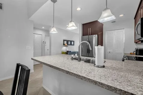 2347 N 37th Avenue Hollywood FL 33021