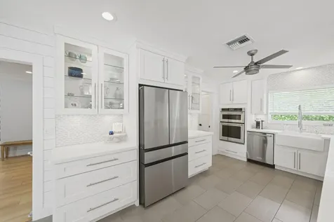 621 Apple Tree Lane Boca Raton FL 33486