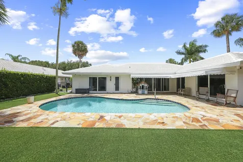 621 Apple Tree Lane Boca Raton FL 33486