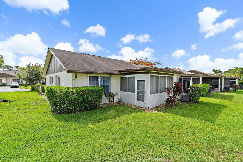 109 Doe Trail Jupiter FL 33458