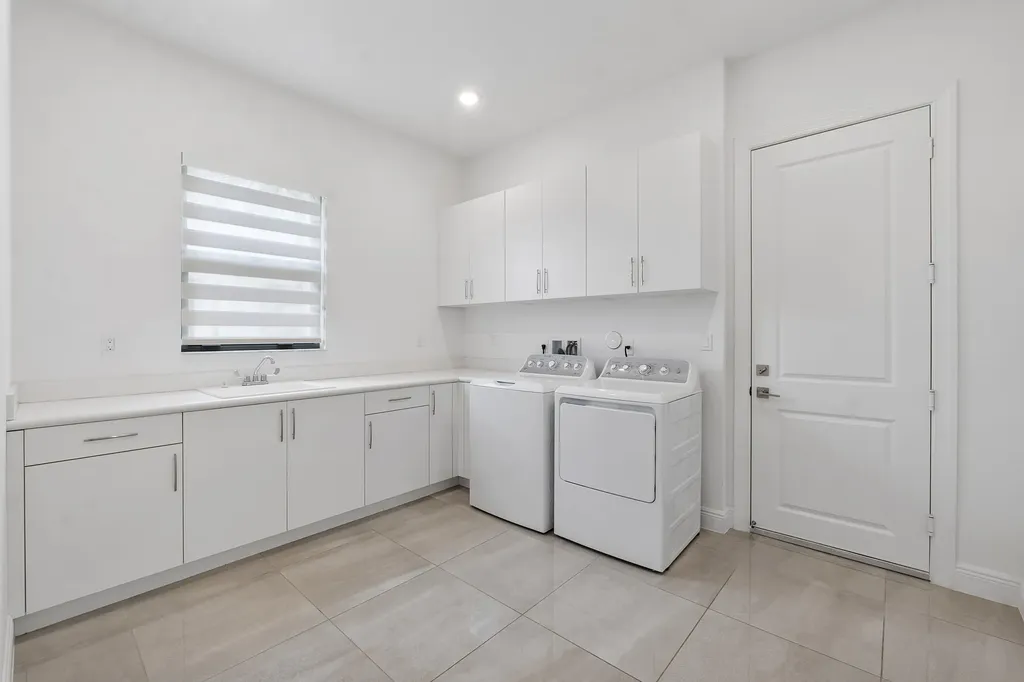 12745 Bayside Court Parkland FL 33076