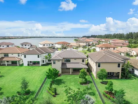 12745 Bayside Court Parkland FL 33076