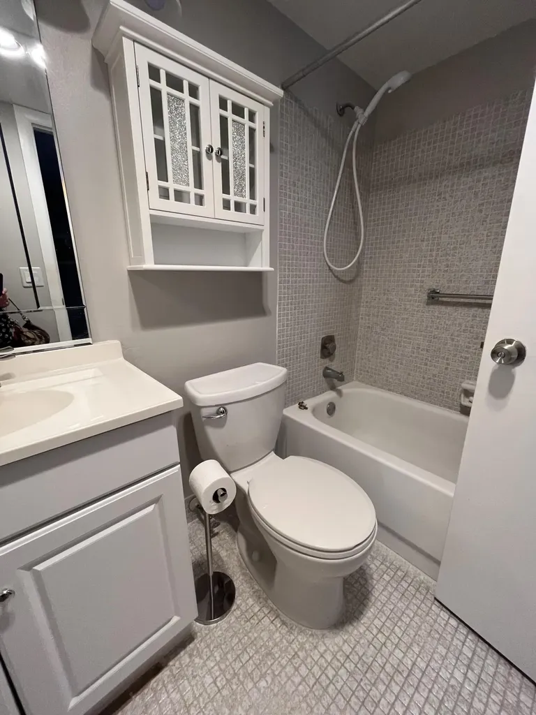 119 E Westbury E Deerfield Beach FL 33442