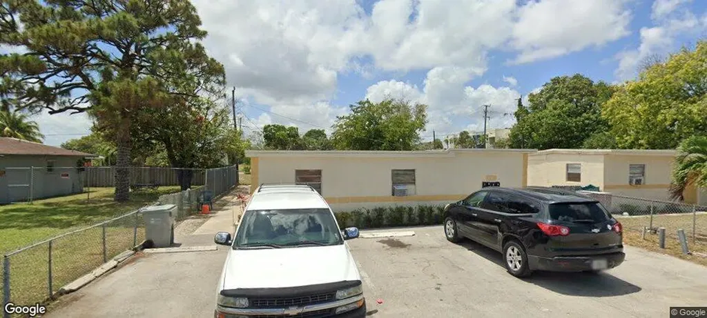 831 NW 17th Terrace Pompano Beach FL 33069