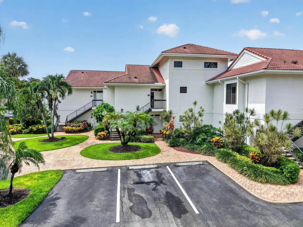 19221 Sabal Lake Drive Boca Raton FL 33434