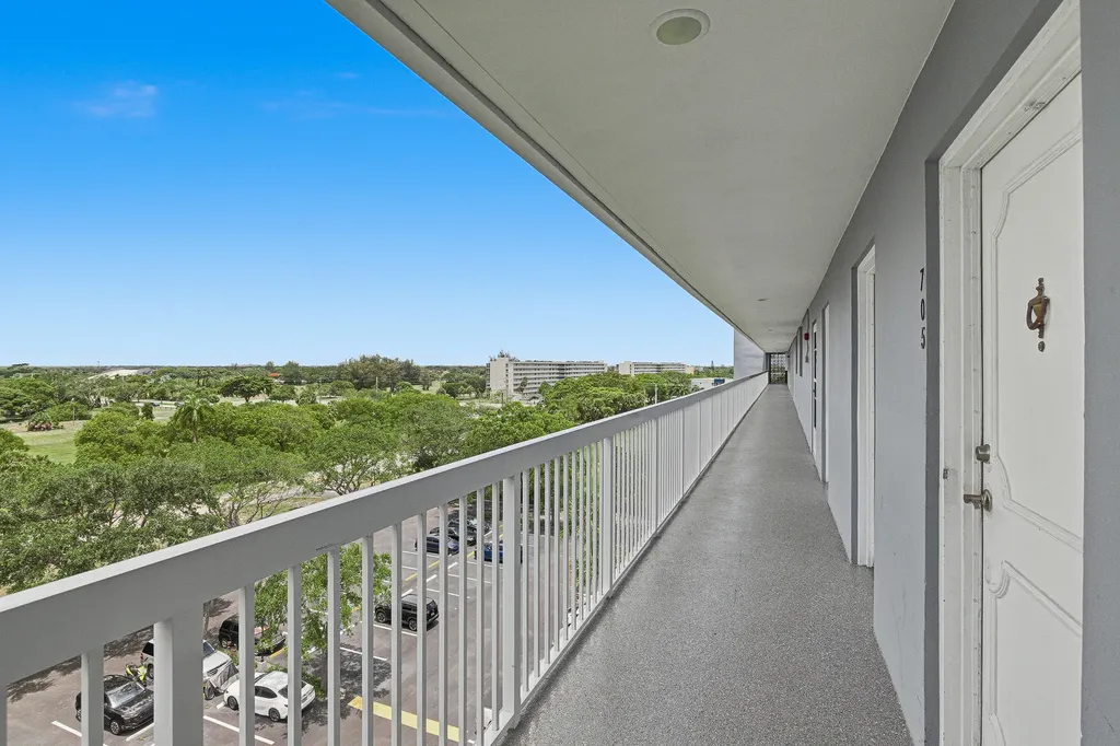 5700 NW 2nd Avenue Boca Raton FL 33487