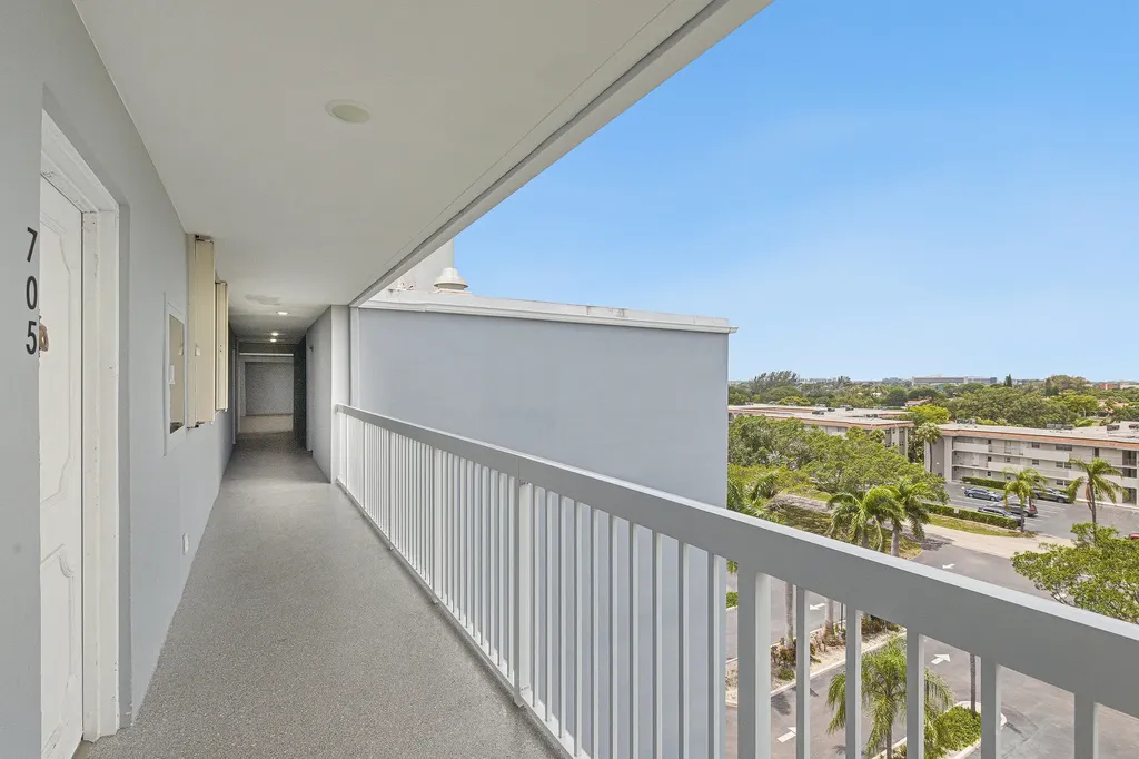 5700 NW 2nd Avenue Boca Raton FL 33487