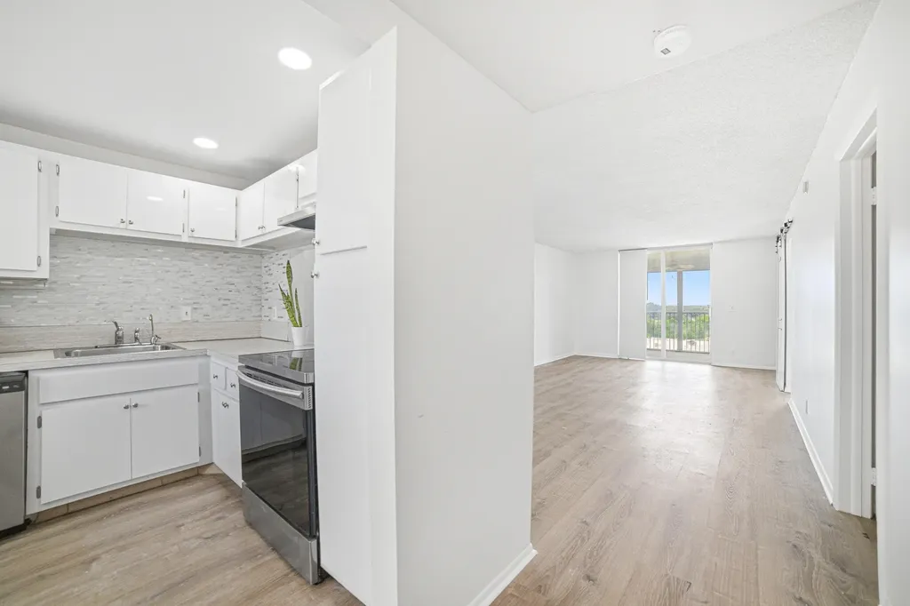 5700 NW 2nd Avenue Boca Raton FL 33487