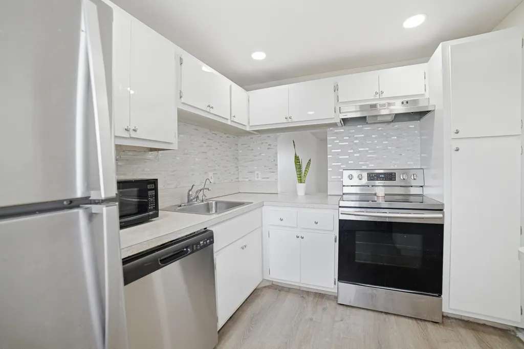 5700 NW 2nd Avenue Boca Raton FL 33487