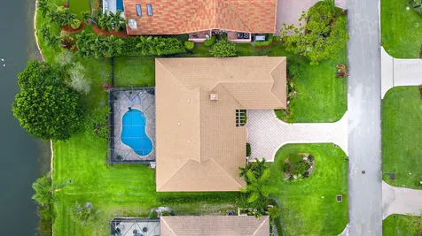 28 Marlwood Lane Palm Beach Gardens FL 33418
