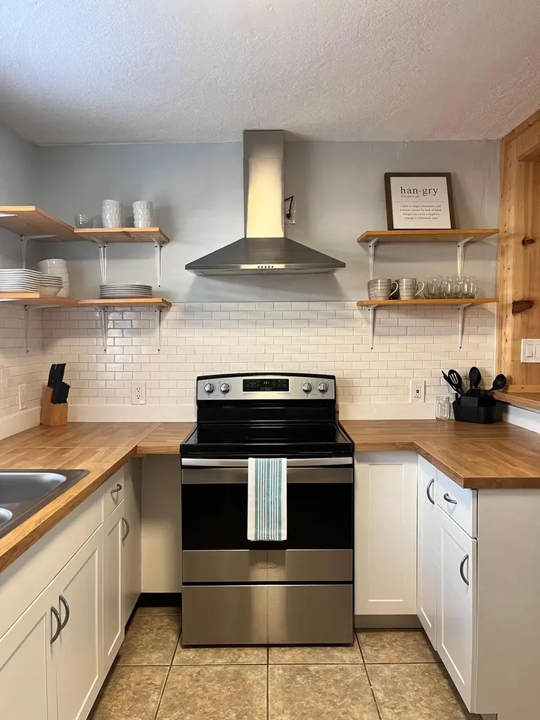 118 SW 12th Avenue Delray Beach FL 33444