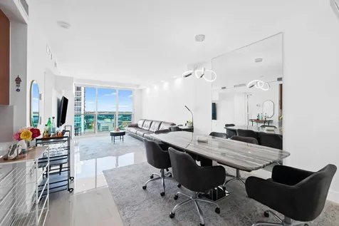 350 SE 2nd Street Fort Lauderdale FL 33301
