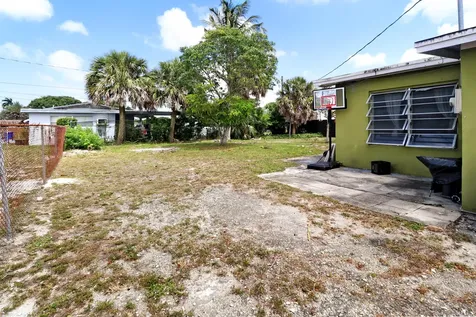 1706 NW 26th Avenue Fort Lauderdale FL 33311