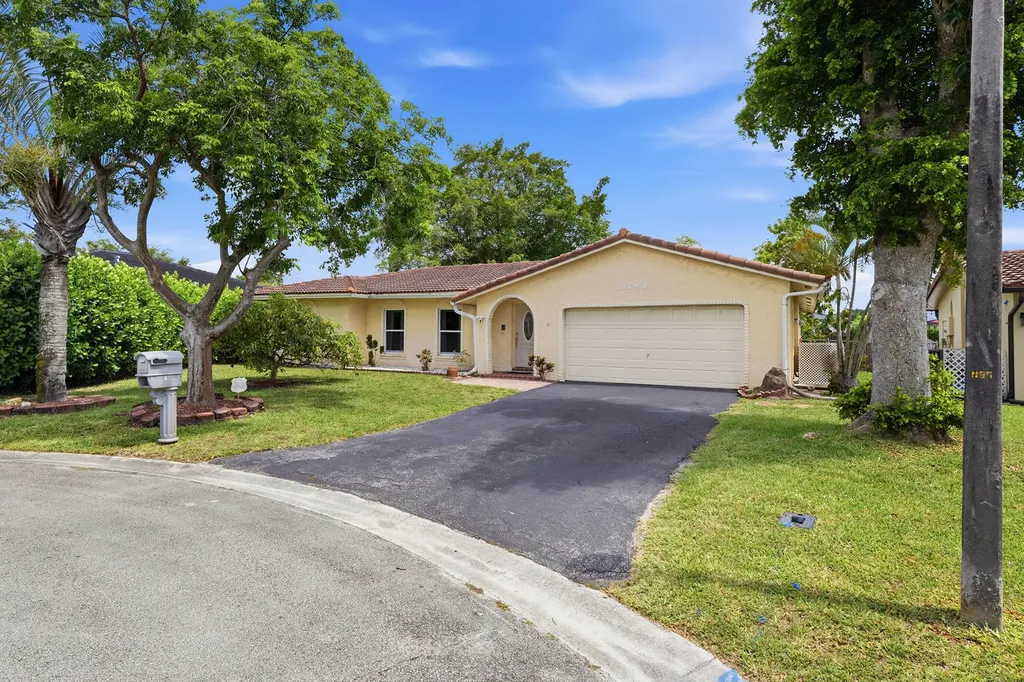 11748 NW 28th Street Coral Springs FL 33065