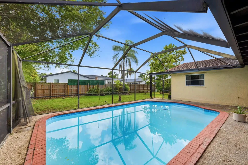 11748 NW 28th Street Coral Springs FL 33065