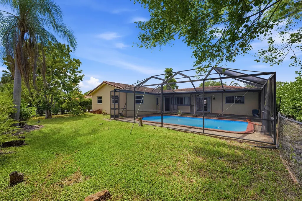 11748 NW 28th Street Coral Springs FL 33065