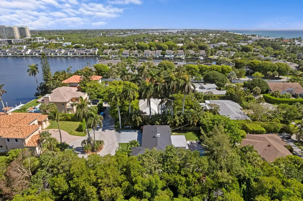35 Anna Street Boynton Beach FL 33435