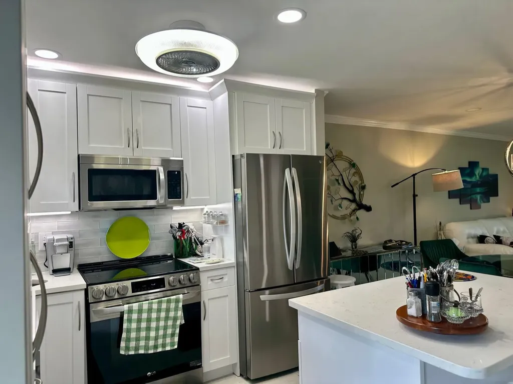 2721 Garden Drive N Lake Worth FL 33461