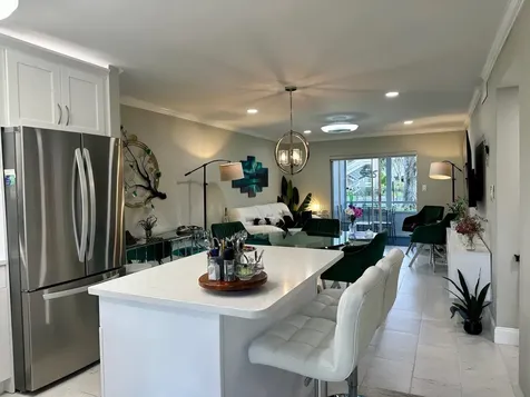 2721 Garden Drive N Lake Worth FL 33461