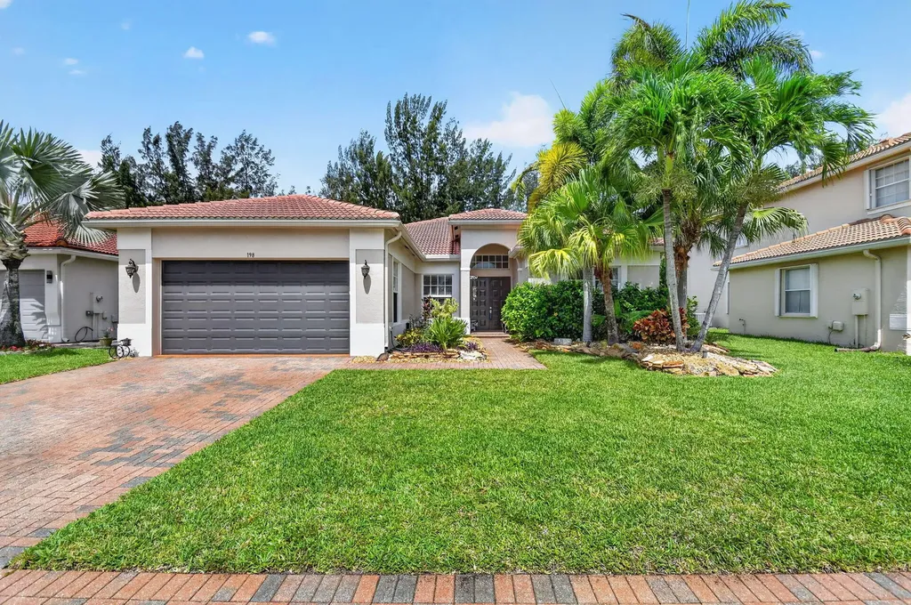198 Bella Vista Way Royal Palm Beach FL 33411