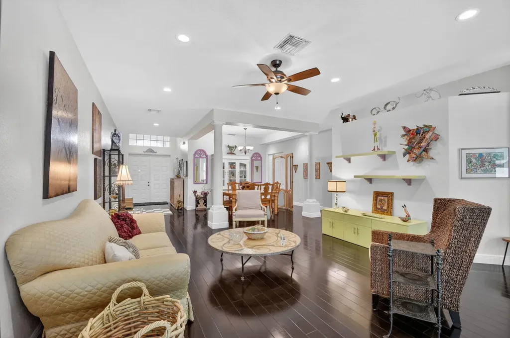198 Bella Vista Way Royal Palm Beach FL 33411