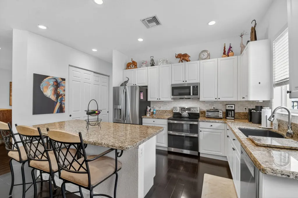 198 Bella Vista Way Royal Palm Beach FL 33411