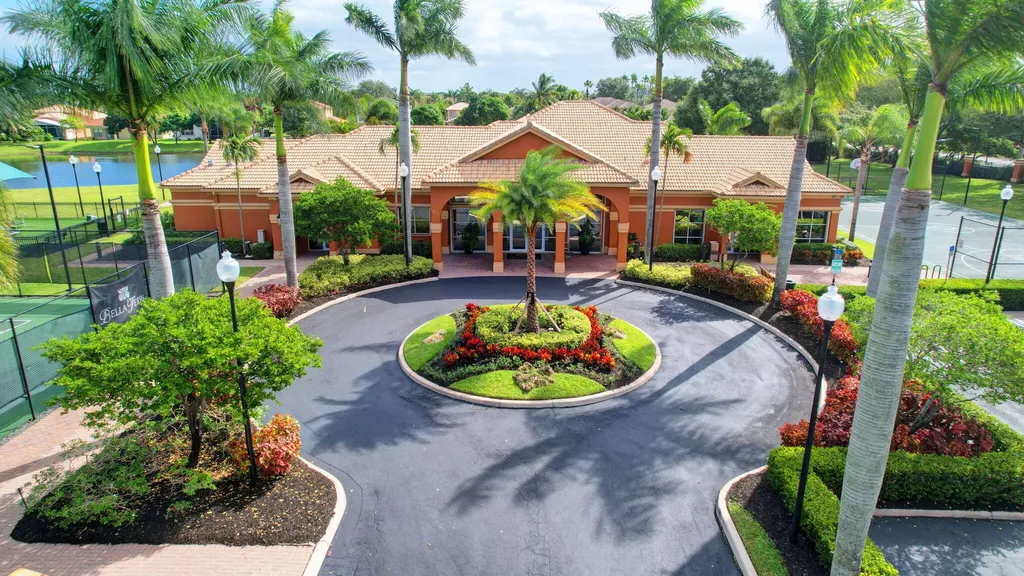198 Bella Vista Way Royal Palm Beach FL 33411
