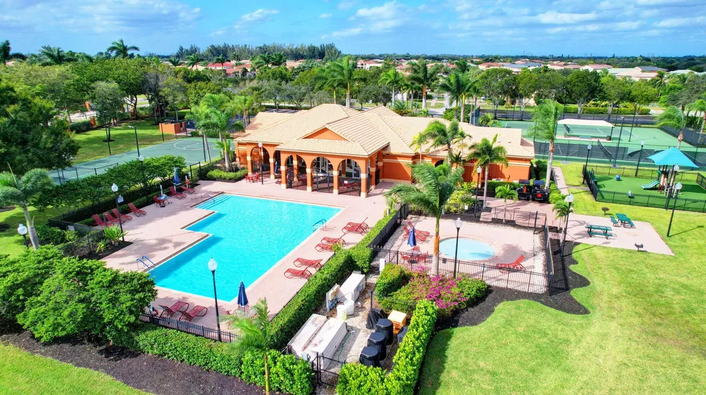 198 Bella Vista Way Royal Palm Beach FL 33411