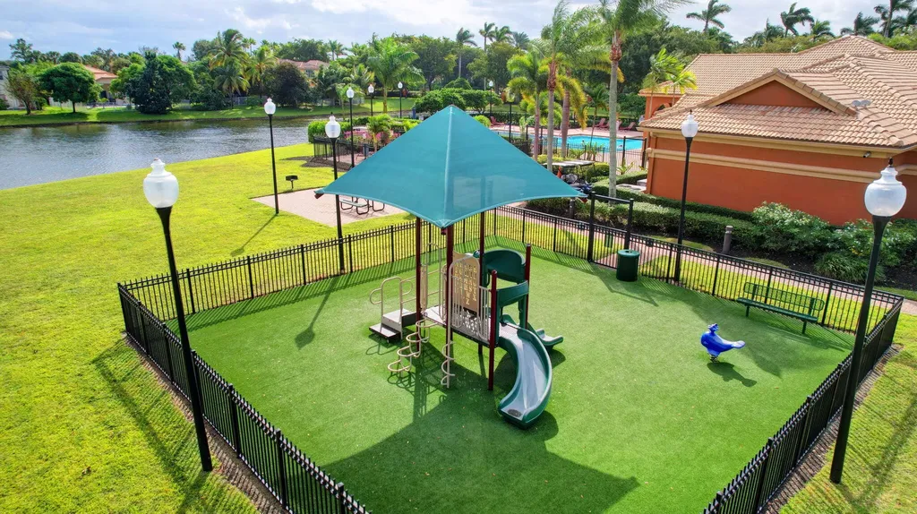 198 Bella Vista Way Royal Palm Beach FL 33411
