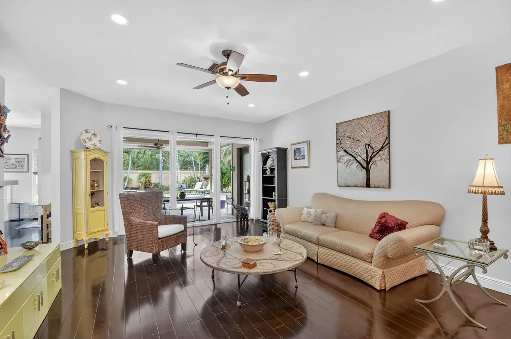 198 Bella Vista Way Royal Palm Beach FL 33411
